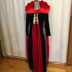 Halloween Costume Gothic Vampiress Size OS